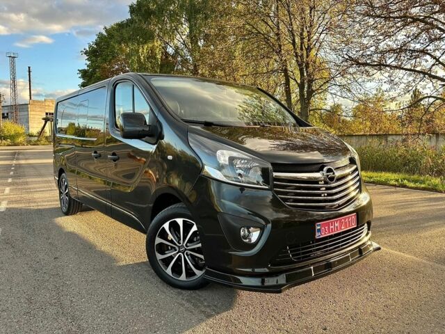 Черный Опель Виваро, объемом двигателя 1.6 л и пробегом 206 тыс. км за 17500 $, фото 7 на Automoto.ua