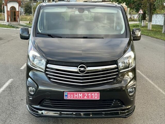 Черный Опель Виваро, объемом двигателя 1.6 л и пробегом 206 тыс. км за 17500 $, фото 6 на Automoto.ua