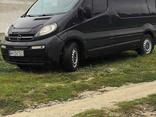 Чорний Опель Віваро, об'ємом двигуна 1.9 л та пробігом 360 тис. км за 4300 $, фото 1 на Automoto.ua