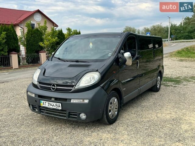 Черный Опель Виваро, объемом двигателя 2.5 л и пробегом 361 тыс. км за 7500 $, фото 2 на Automoto.ua