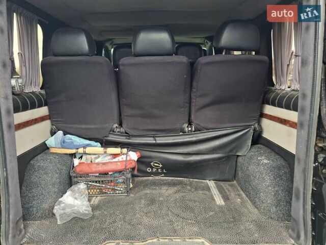 Чорний Опель Віваро, об'ємом двигуна 1.9 л та пробігом 410 тис. км за 7200 $, фото 2 на Automoto.ua