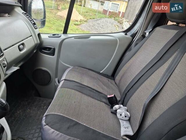 Чорний Опель Віваро, об'ємом двигуна 1.9 л та пробігом 410 тис. км за 7200 $, фото 8 на Automoto.ua