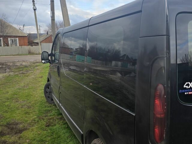 Черный Опель Виваро, объемом двигателя 1.9 л и пробегом 1000 тыс. км за 5118 $, фото 6 на Automoto.ua