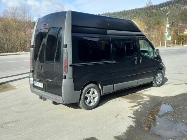 Черный Опель Виваро, объемом двигателя 2.5 л и пробегом 217 тыс. км за 8500 $, фото 11 на Automoto.ua