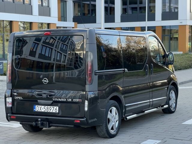 Черный Опель Виваро, объемом двигателя 1.9 л и пробегом 233 тыс. км за 6800 $, фото 6 на Automoto.ua