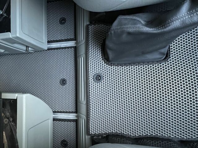 Черный Опель Виваро, объемом двигателя 2 л и пробегом 230 тыс. км за 6800 $, фото 9 на Automoto.ua