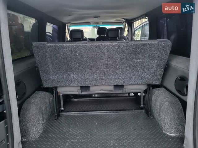Чорний Опель Віваро, об'ємом двигуна 2 л та пробігом 241 тис. км за 9950 $, фото 80 на Automoto.ua