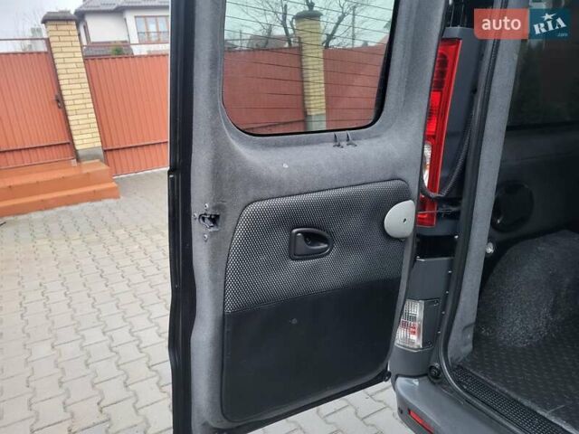 Чорний Опель Віваро, об'ємом двигуна 2 л та пробігом 241 тис. км за 9950 $, фото 82 на Automoto.ua