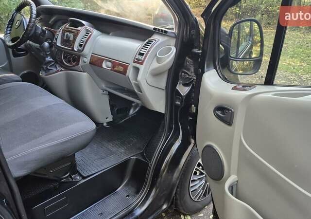 Чорний Опель Віваро, об'ємом двигуна 2 л та пробігом 305 тис. км за 8100 $, фото 16 на Automoto.ua