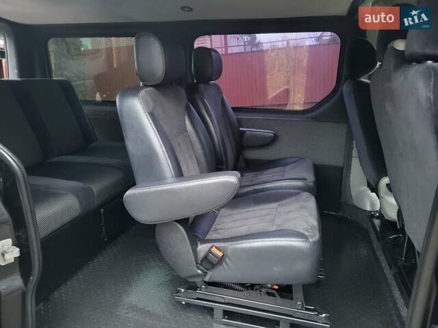 Чорний Опель Віваро, об'ємом двигуна 2 л та пробігом 241 тис. км за 9950 $, фото 73 на Automoto.ua