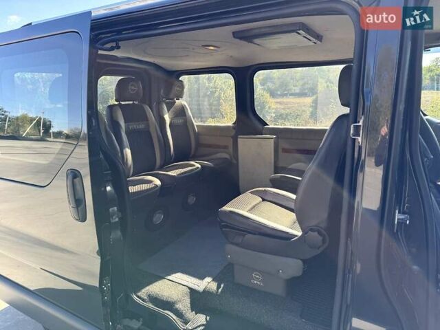 Черный Опель Виваро, объемом двигателя 2 л и пробегом 306 тыс. км за 8500 $, фото 27 на Automoto.ua