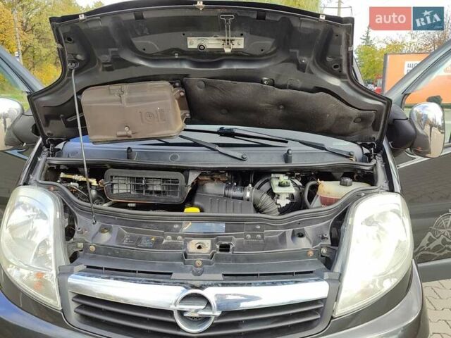 Чорний Опель Віваро, об'ємом двигуна 2 л та пробігом 277 тис. км за 7850 $, фото 26 на Automoto.ua