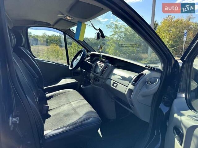 Черный Опель Виваро, объемом двигателя 2 л и пробегом 306 тыс. км за 8500 $, фото 24 на Automoto.ua