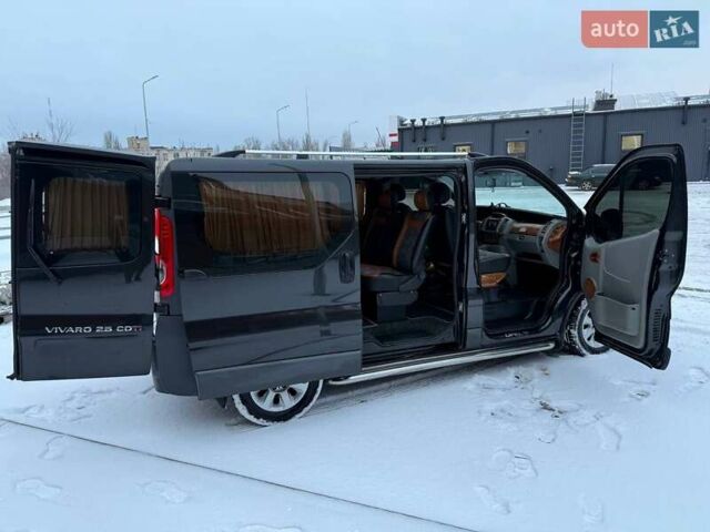 Черный Опель Виваро, объемом двигателя 2.5 л и пробегом 200 тыс. км за 9000 $, фото 14 на Automoto.ua