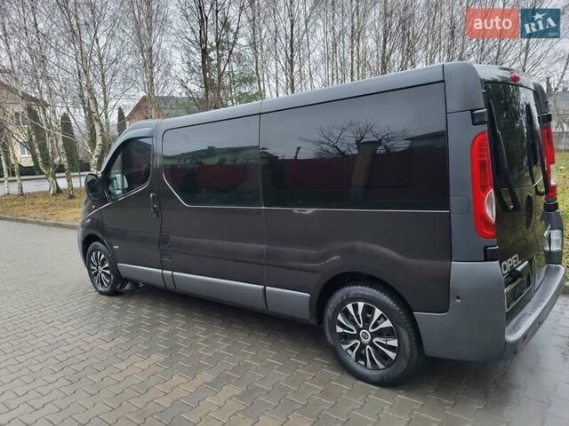 Чорний Опель Віваро, об'ємом двигуна 2 л та пробігом 241 тис. км за 9950 $, фото 19 на Automoto.ua