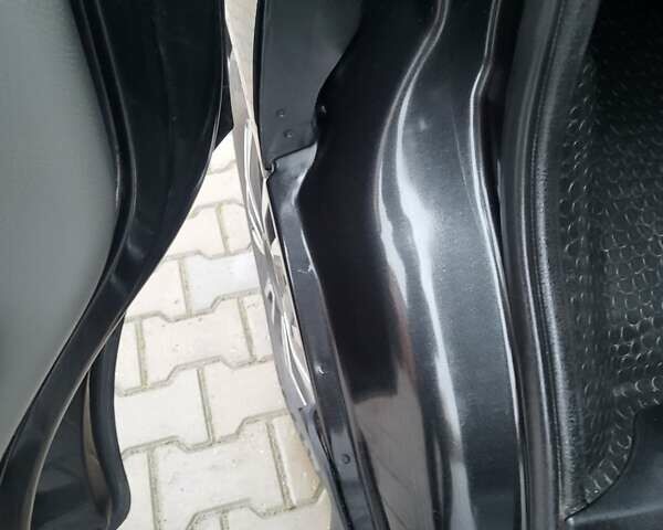 Чорний Опель Віваро, об'ємом двигуна 2 л та пробігом 241 тис. км за 9950 $, фото 95 на Automoto.ua
