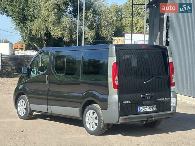 Черный Опель Виваро, объемом двигателя 2 л и пробегом 263 тыс. км за 11900 $, фото 3 на Automoto.ua