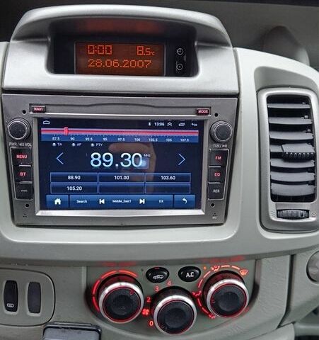 Черный Опель Виваро, объемом двигателя 2 л и пробегом 220 тыс. км за 8900 $, фото 11 на Automoto.ua