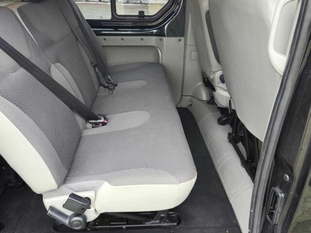 Черный Опель Виваро, объемом двигателя 2 л и пробегом 265 тыс. км за 12500 $, фото 9 на Automoto.ua