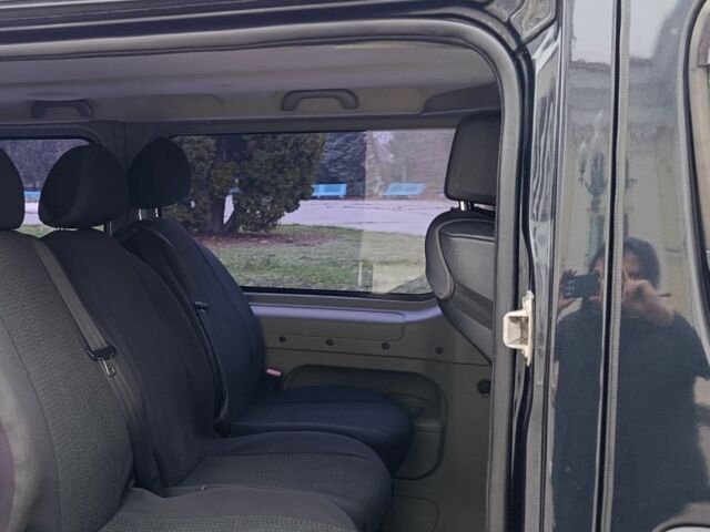 Черный Опель Виваро, объемом двигателя 2 л и пробегом 220 тыс. км за 8900 $, фото 17 на Automoto.ua