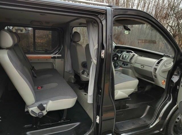 Черный Опель Виваро, объемом двигателя 2 л и пробегом 230 тыс. км за 7400 $, фото 14 на Automoto.ua