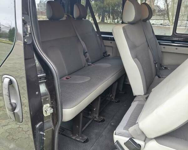 Черный Опель Виваро, объемом двигателя 2 л и пробегом 265 тыс. км за 12400 $, фото 7 на Automoto.ua