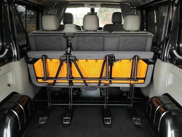 Черный Опель Виваро, объемом двигателя 2 л и пробегом 230 тыс. км за 7400 $, фото 6 на Automoto.ua