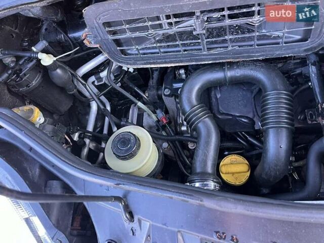 Чорний Опель Віваро, об'ємом двигуна 2 л та пробігом 300 тис. км за 10300 $, фото 20 на Automoto.ua