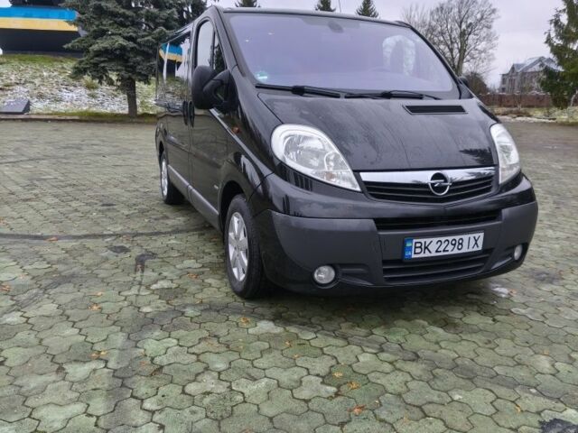 Черный Опель Виваро, объемом двигателя 2 л и пробегом 265 тыс. км за 12500 $, фото 13 на Automoto.ua