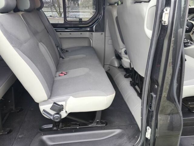 Черный Опель Виваро, объемом двигателя 2 л и пробегом 265 тыс. км за 12500 $, фото 11 на Automoto.ua