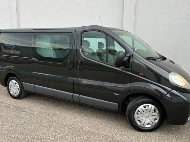 Черный Опель Виваро, объемом двигателя 1.9 л и пробегом 230 тыс. км за 3300 $, фото 6 на Automoto.ua