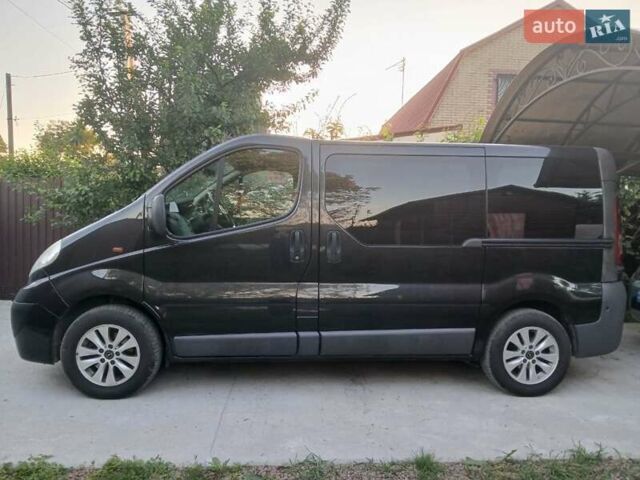 Черный Опель Виваро, объемом двигателя 2 л и пробегом 359 тыс. км за 11600 $, фото 21 на Automoto.ua