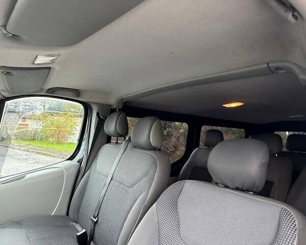 Чорний Опель Віваро, об'ємом двигуна 2 л та пробігом 195 тис. км за 12900 $, фото 9 на Automoto.ua