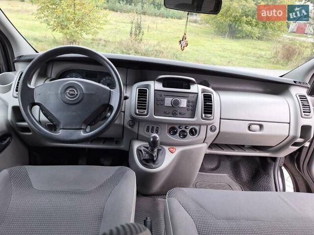 Черный Опель Виваро, объемом двигателя 2 л и пробегом 199 тыс. км за 13999 $, фото 23 на Automoto.ua