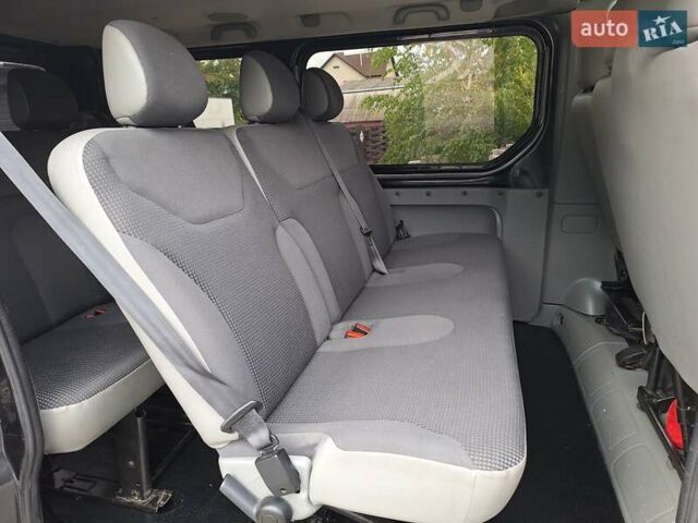 Черный Опель Виваро, объемом двигателя 2 л и пробегом 199 тыс. км за 13999 $, фото 19 на Automoto.ua