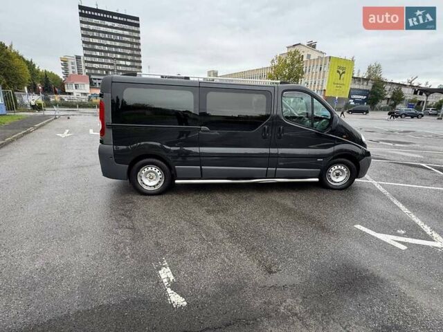 Черный Опель Виваро, объемом двигателя 2 л и пробегом 195 тыс. км за 13500 $, фото 6 на Automoto.ua