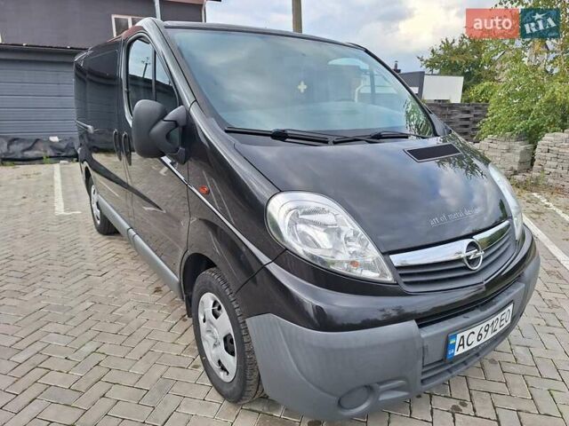 Черный Опель Виваро, объемом двигателя 2 л и пробегом 199 тыс. км за 13999 $, фото 13 на Automoto.ua
