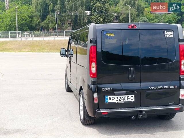 Черный Опель Виваро, объемом двигателя 2.5 л и пробегом 392 тыс. км за 13400 $, фото 7 на Automoto.ua