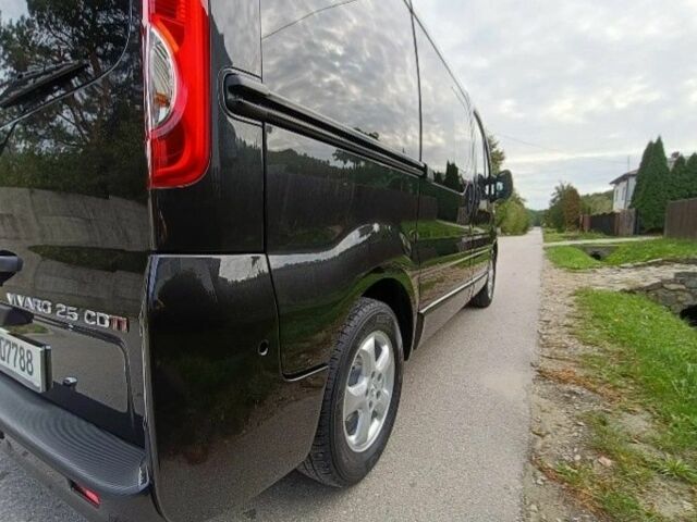 Черный Опель Виваро, объемом двигателя 2.5 л и пробегом 161 тыс. км за 7800 $, фото 9 на Automoto.ua