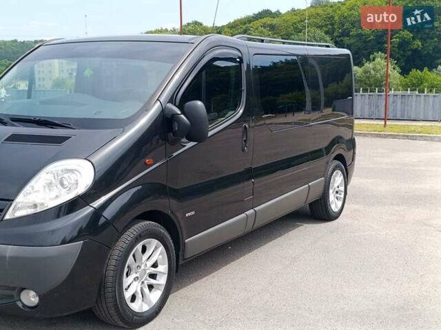 Черный Опель Виваро, объемом двигателя 2.5 л и пробегом 392 тыс. км за 13400 $, фото 15 на Automoto.ua