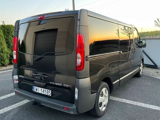 Черный Опель Виваро, объемом двигателя 2 л и пробегом 160 тыс. км за 7700 $, фото 5 на Automoto.ua