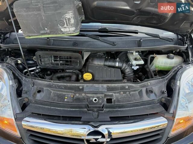 Черный Опель Виваро, объемом двигателя 2 л и пробегом 198 тыс. км за 13950 $, фото 67 на Automoto.ua