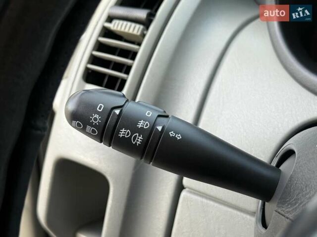 Черный Опель Виваро, объемом двигателя 2 л и пробегом 198 тыс. км за 13950 $, фото 65 на Automoto.ua