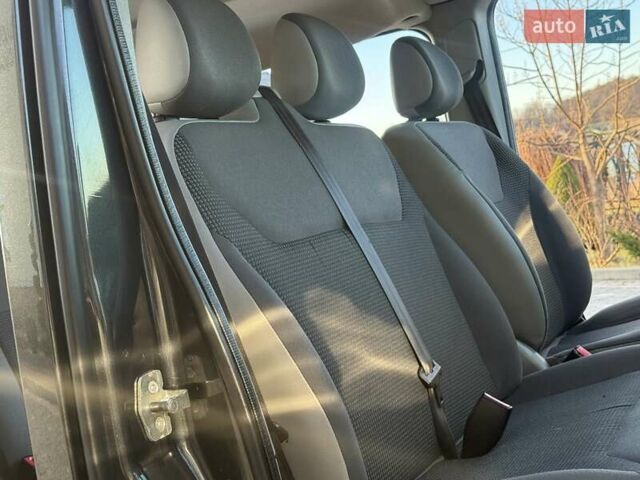 Черный Опель Виваро, объемом двигателя 2 л и пробегом 198 тыс. км за 13950 $, фото 53 на Automoto.ua