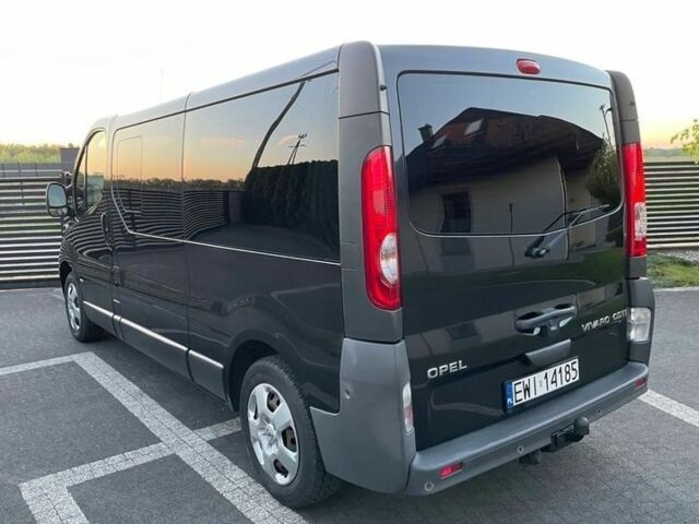 Чорний Опель Віваро, об'ємом двигуна 2 л та пробігом 165 тис. км за 7800 $, фото 2 на Automoto.ua