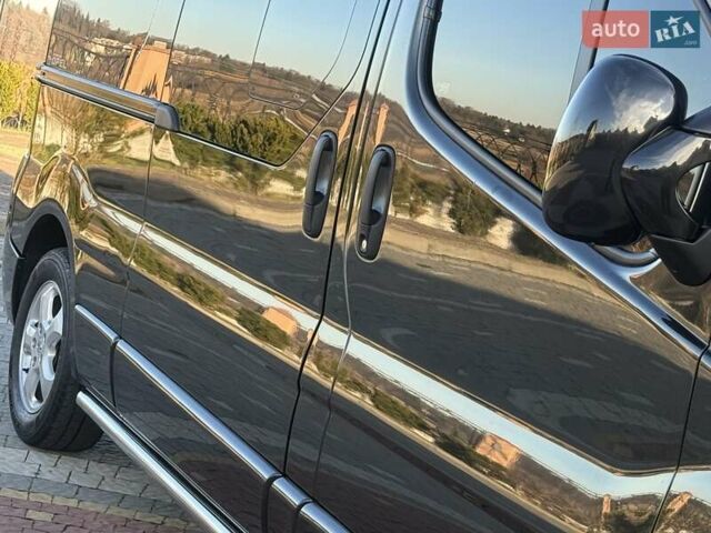 Черный Опель Виваро, объемом двигателя 2 л и пробегом 198 тыс. км за 13950 $, фото 12 на Automoto.ua