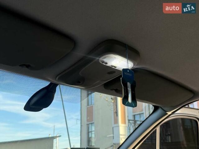 Черный Опель Виваро, объемом двигателя 2 л и пробегом 198 тыс. км за 13950 $, фото 63 на Automoto.ua