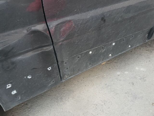 Черный Опель Виваро, объемом двигателя 2.5 л и пробегом 390 тыс. км за 12500 $, фото 10 на Automoto.ua