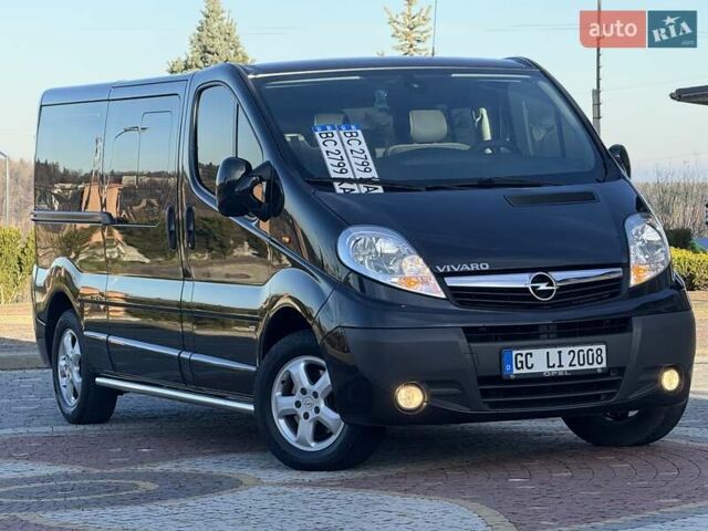 Черный Опель Виваро, объемом двигателя 2 л и пробегом 198 тыс. км за 13950 $, фото 2 на Automoto.ua