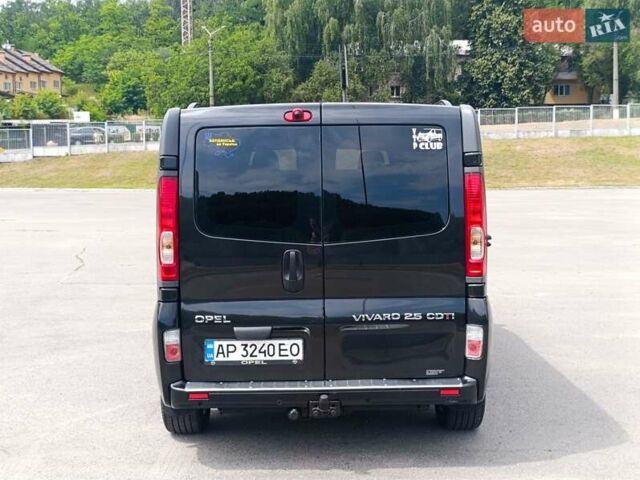 Черный Опель Виваро, объемом двигателя 2.5 л и пробегом 392 тыс. км за 13400 $, фото 9 на Automoto.ua